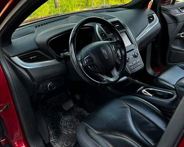 Красный Линкольн МКС, объемом двигателя 2 л и пробегом 224 тыс. км за 13000 $, фото 6 на Automoto.ua