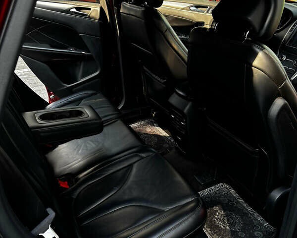 Красный Линкольн МКС, объемом двигателя 2 л и пробегом 224 тыс. км за 13000 $, фото 14 на Automoto.ua