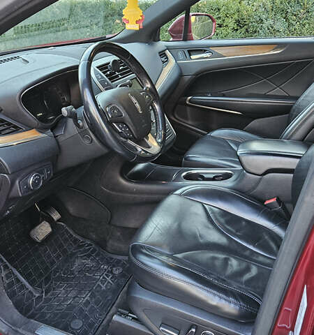 Красный Линкольн МКС, объемом двигателя 2 л и пробегом 175 тыс. км за 15700 $, фото 8 на Automoto.ua