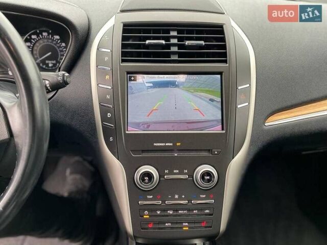 Червоний Лінкольн МКС, об'ємом двигуна 2 л та пробігом 271 тис. км за 11750 $, фото 26 на Automoto.ua