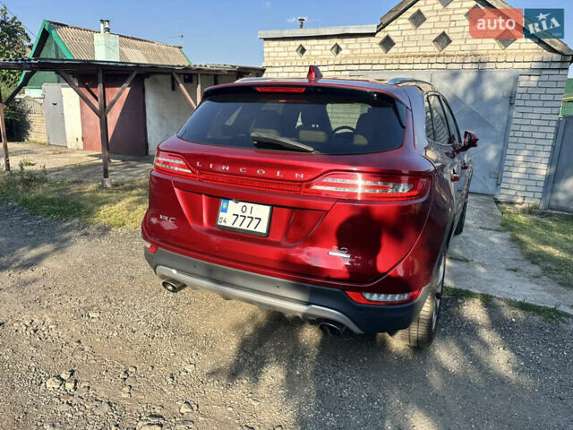 Красный Линкольн МКС, объемом двигателя 2 л и пробегом 170 тыс. км за 14599 $, фото 4 на Automoto.ua