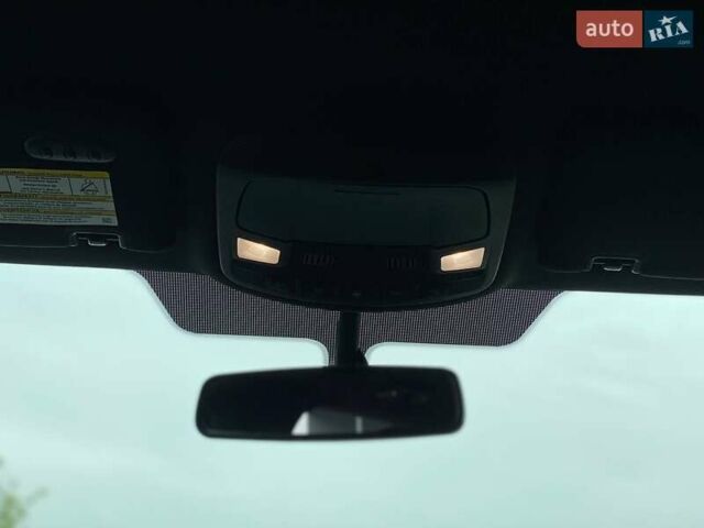Червоний Лінкольн МКС, об'ємом двигуна 2 л та пробігом 271 тис. км за 11750 $, фото 25 на Automoto.ua