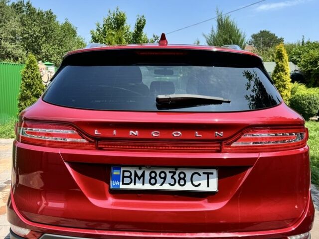 Красный Линкольн МКС, объемом двигателя 2 л и пробегом 70 тыс. км за 16000 $, фото 1 на Automoto.ua