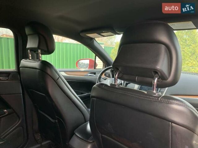 Красный Линкольн МКС, объемом двигателя 2 л и пробегом 75 тыс. км за 16000 $, фото 30 на Automoto.ua