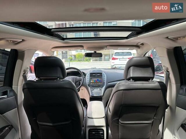 Красный Линкольн МКС, объемом двигателя 2 л и пробегом 13 тыс. км за 17850 $, фото 34 на Automoto.ua
