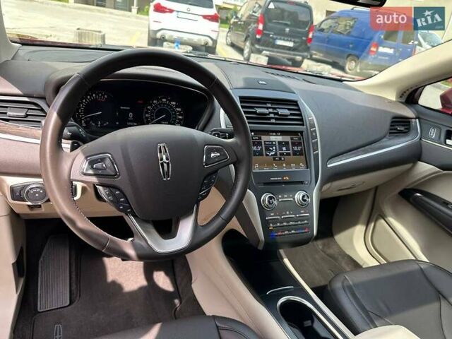 Красный Линкольн МКС, объемом двигателя 2 л и пробегом 13 тыс. км за 18200 $, фото 21 на Automoto.ua