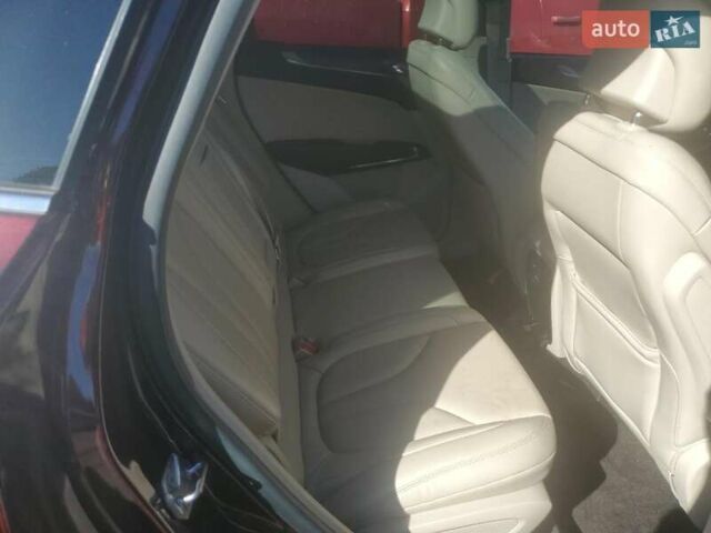 Червоний Лінкольн МКС, об'ємом двигуна 0 л та пробігом 85 тис. км за 2900 $, фото 10 на Automoto.ua