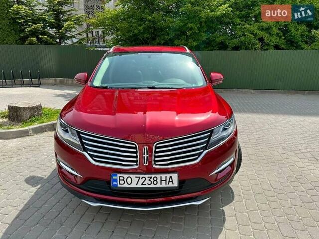 Красный Линкольн МКС, объемом двигателя 2 л и пробегом 13 тыс. км за 17850 $, фото 2 на Automoto.ua