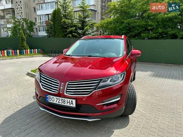 Красный Линкольн МКС, объемом двигателя 2 л и пробегом 13 тыс. км за 17850 $, фото 1 на Automoto.ua