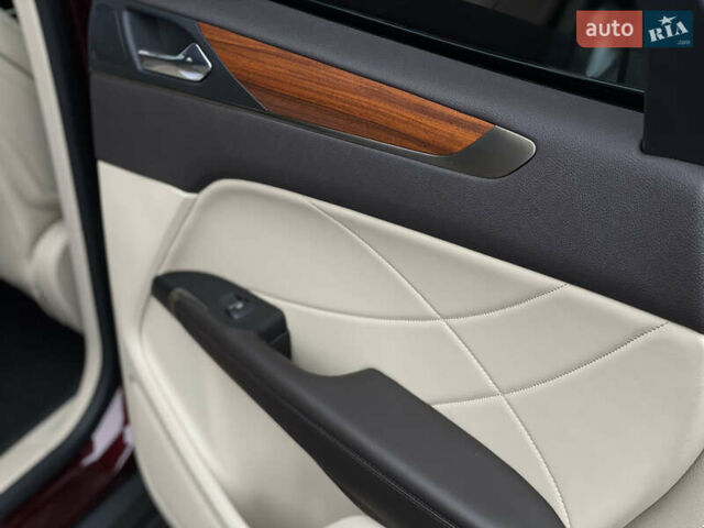 Красный Линкольн МКС, объемом двигателя 2 л и пробегом 51 тыс. км за 17490 $, фото 27 на Automoto.ua