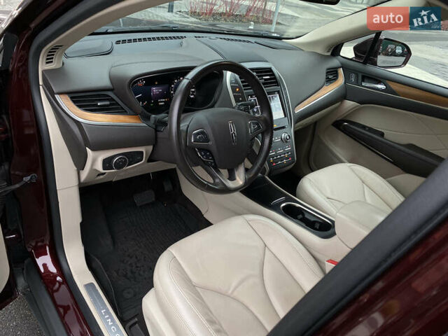 Красный Линкольн МКС, объемом двигателя 2 л и пробегом 51 тыс. км за 17490 $, фото 26 на Automoto.ua