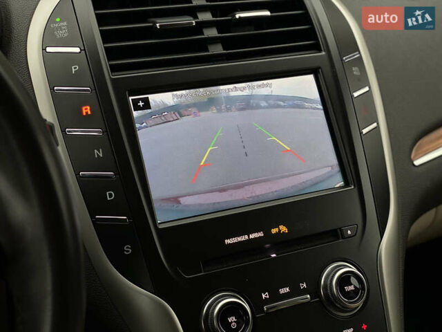 Красный Линкольн МКС, объемом двигателя 2 л и пробегом 51 тыс. км за 17490 $, фото 35 на Automoto.ua