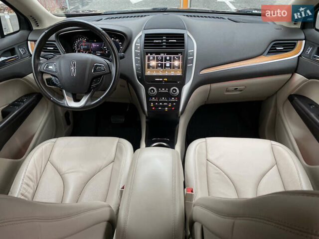 Красный Линкольн МКС, объемом двигателя 2 л и пробегом 51 тыс. км за 17490 $, фото 30 на Automoto.ua