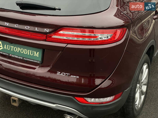 Красный Линкольн МКС, объемом двигателя 2 л и пробегом 51 тыс. км за 17490 $, фото 9 на Automoto.ua