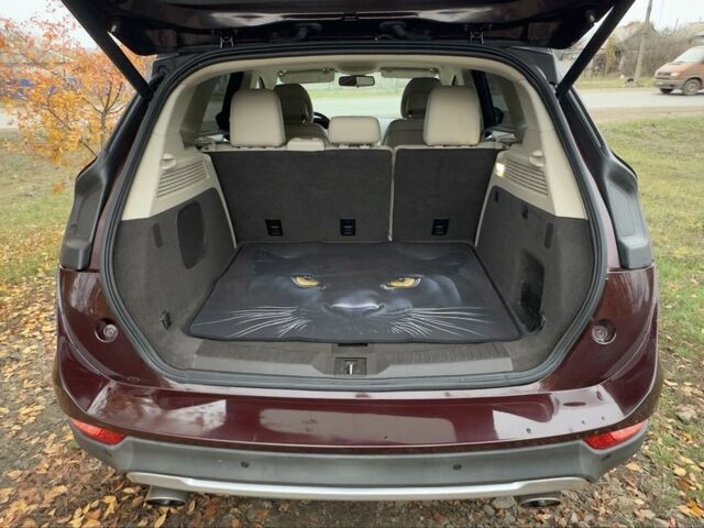 Червоний Лінкольн МКС, об'ємом двигуна 2 л та пробігом 115 тис. км за 21000 $, фото 14 на Automoto.ua