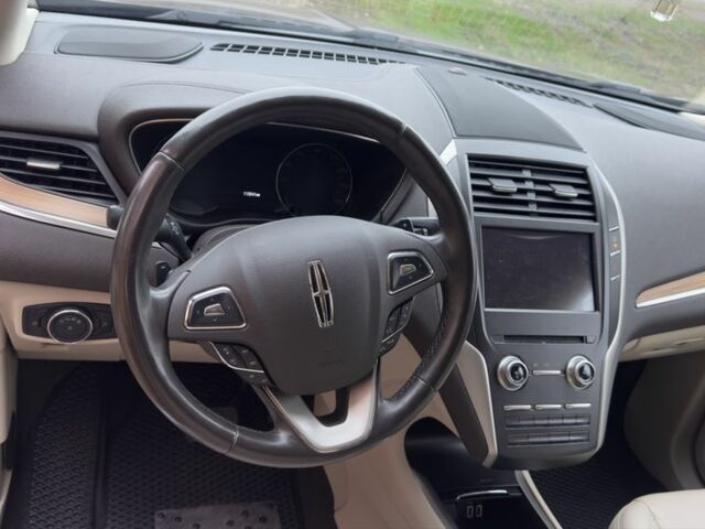 Червоний Лінкольн МКС, об'ємом двигуна 2 л та пробігом 115 тис. км за 21000 $, фото 11 на Automoto.ua