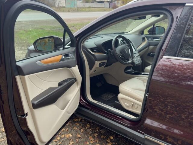 Червоний Лінкольн МКС, об'ємом двигуна 2 л та пробігом 115 тис. км за 21000 $, фото 9 на Automoto.ua