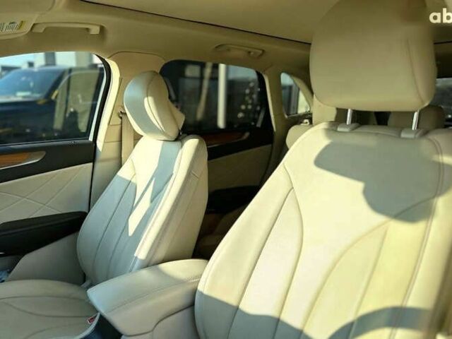 Линкольн МКС, объемом двигателя 2 л и пробегом 33 тыс. км за 18890 $, фото 10 на Automoto.ua
