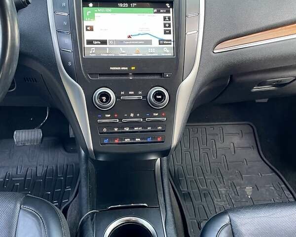 Линкольн МКС, объемом двигателя 2 л и пробегом 122 тыс. км за 16400 $, фото 16 на Automoto.ua