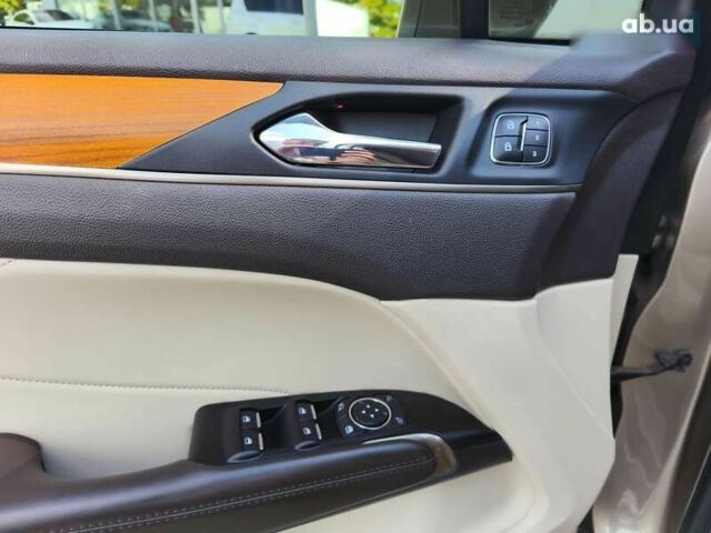 Линкольн МКС, объемом двигателя 2 л и пробегом 85 тыс. км за 18900 $, фото 11 на Automoto.ua
