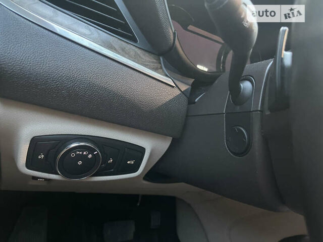 Линкольн МКС, объемом двигателя 2 л и пробегом 37 тыс. км за 22500 $, фото 12 на Automoto.ua