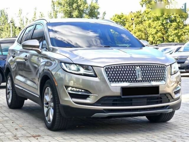 Линкольн МКС, объемом двигателя 2 л и пробегом 85 тыс. км за 18900 $, фото 7 на Automoto.ua