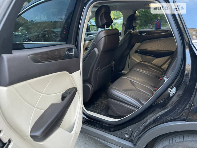 Линкольн МКС, объемом двигателя 2 л и пробегом 37 тыс. км за 22500 $, фото 13 на Automoto.ua