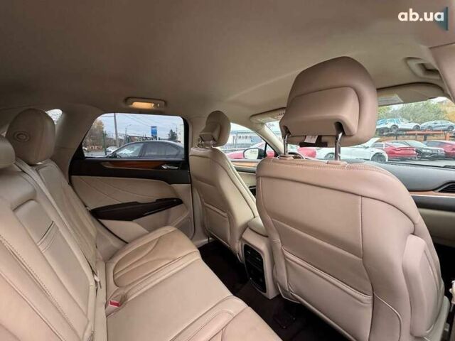 Линкольн МКС, объемом двигателя 2 л и пробегом 151 тыс. км за 9500 $, фото 10 на Automoto.ua