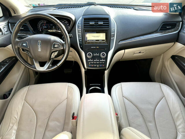 Жовтий Лінкольн МКС, об'ємом двигуна 2 л та пробігом 176 тис. км за 14990 $, фото 13 на Automoto.ua