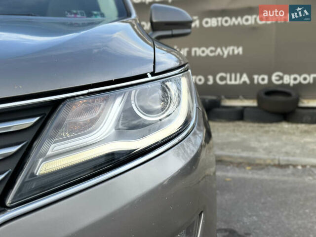 Жовтий Лінкольн МКС, об'ємом двигуна 2 л та пробігом 176 тис. км за 14990 $, фото 3 на Automoto.ua