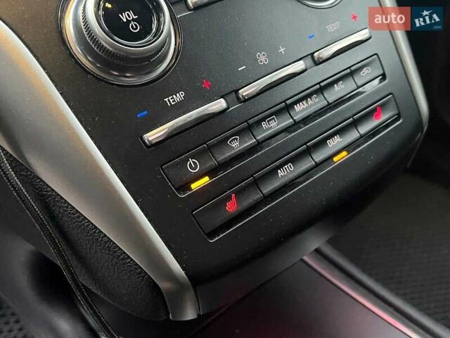 Серый Линкольн МКС, объемом двигателя 2 л и пробегом 146 тыс. км за 13740 $, фото 29 на Automoto.ua