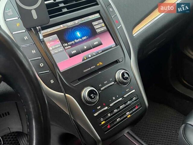 Серый Линкольн МКС, объемом двигателя 2 л и пробегом 146 тыс. км за 13740 $, фото 27 на Automoto.ua