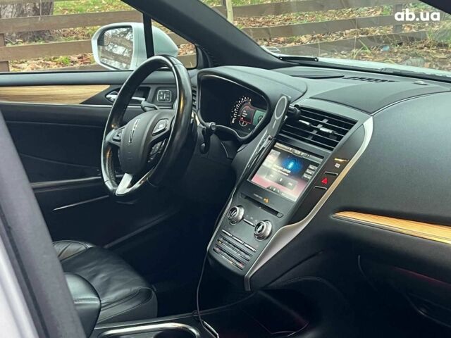 Серый Линкольн МКС, объемом двигателя 2 л и пробегом 146 тыс. км за 13740 $, фото 16 на Automoto.ua