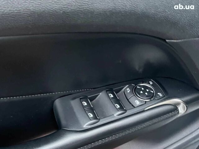 Серый Линкольн МКС, объемом двигателя 2 л и пробегом 146 тыс. км за 13740 $, фото 33 на Automoto.ua