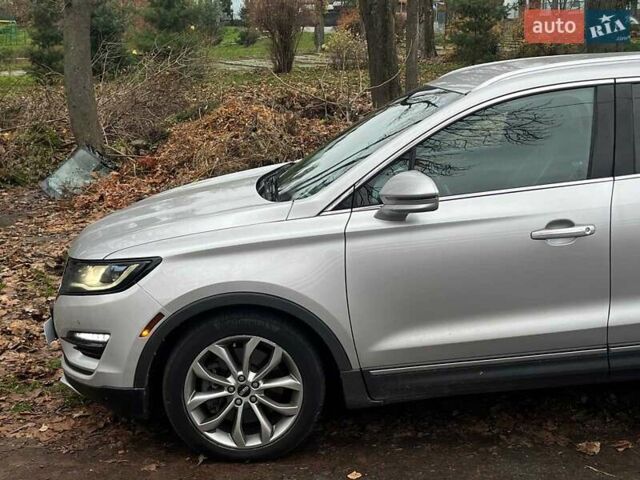 Серый Линкольн МКС, объемом двигателя 2 л и пробегом 146 тыс. км за 13740 $, фото 5 на Automoto.ua