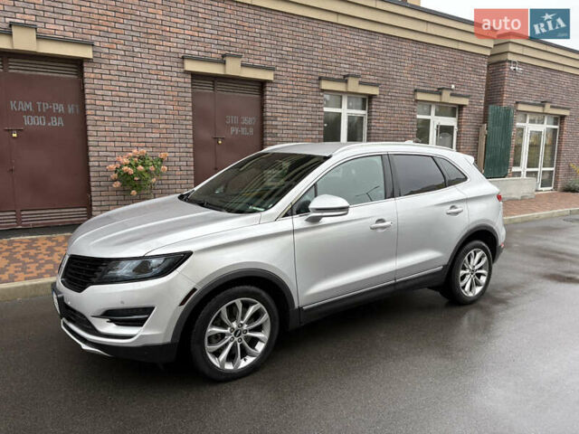 Серый Линкольн МКС, объемом двигателя 2 л и пробегом 146 тыс. км за 13000 $, фото 7 на Automoto.ua