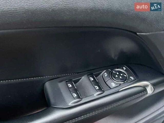 Серый Линкольн МКС, объемом двигателя 2 л и пробегом 146 тыс. км за 13740 $, фото 33 на Automoto.ua