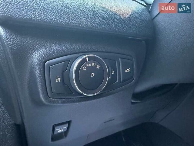 Серый Линкольн МКС, объемом двигателя 2 л и пробегом 167 тыс. км за 11500 $, фото 23 на Automoto.ua
