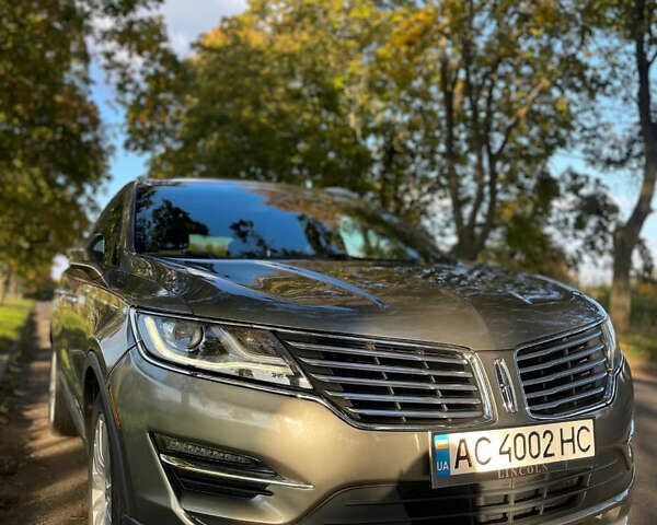 Серый Линкольн МКС, объемом двигателя 2 л и пробегом 141 тыс. км за 15500 $, фото 6 на Automoto.ua