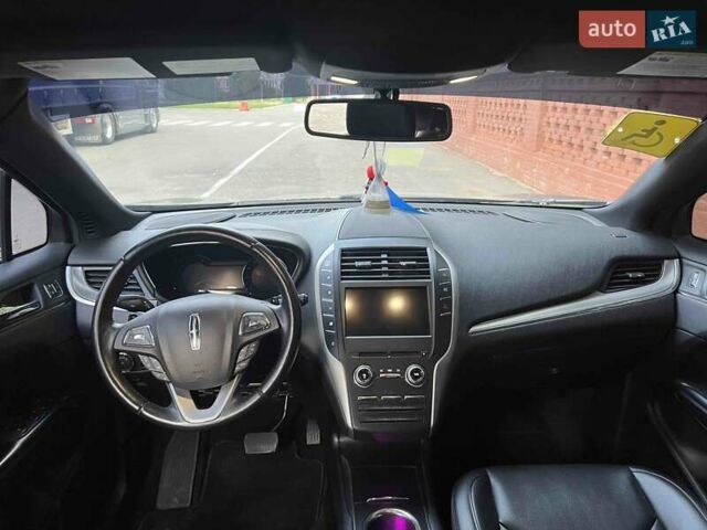 Сірий Лінкольн МКС, об'ємом двигуна 2 л та пробігом 142 тис. км за 14999 $, фото 9 на Automoto.ua