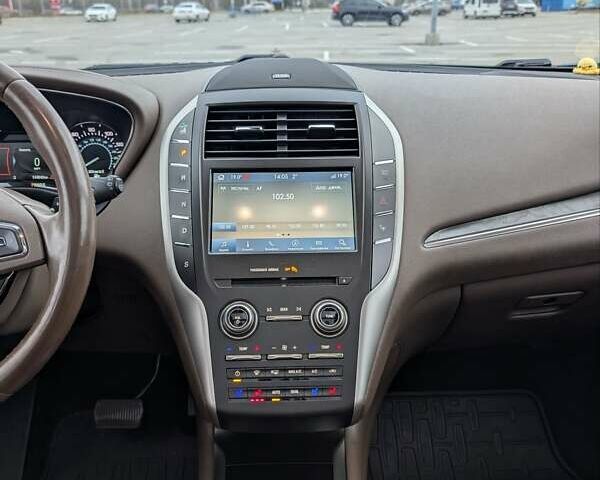 Сірий Лінкольн МКС, об'ємом двигуна 2.3 л та пробігом 151 тис. км за 19000 $, фото 12 на Automoto.ua