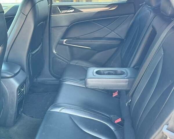 Серый Линкольн МКС, объемом двигателя 2 л и пробегом 178 тыс. км за 15500 $, фото 7 на Automoto.ua