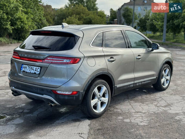 Сірий Лінкольн МКС, об'ємом двигуна 2 л та пробігом 113 тис. км за 12800 $, фото 5 на Automoto.ua