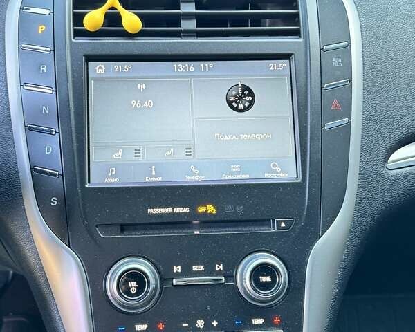 Серый Линкольн МКС, объемом двигателя 2 л и пробегом 135 тыс. км за 18500 $, фото 10 на Automoto.ua