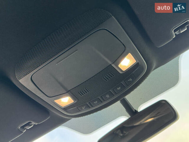 Сірий Лінкольн МКС, об'ємом двигуна 2 л та пробігом 120 тис. км за 12900 $, фото 14 на Automoto.ua