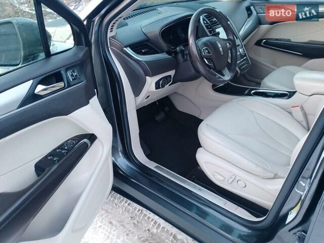 Сірий Лінкольн МКС, об'ємом двигуна 2 л та пробігом 117 тис. км за 17000 $, фото 17 на Automoto.ua