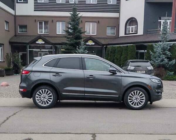 Сірий Лінкольн МКС, об'ємом двигуна 2 л та пробігом 117 тис. км за 17000 $, фото 12 на Automoto.ua