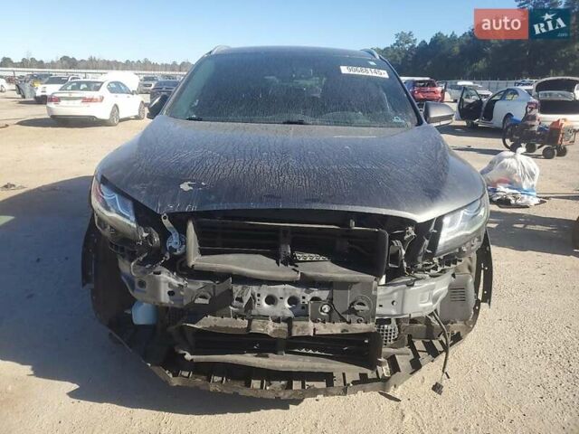 Сірий Лінкольн МКС, об'ємом двигуна 2 л та пробігом 128 тис. км за 2900 $, фото 4 на Automoto.ua