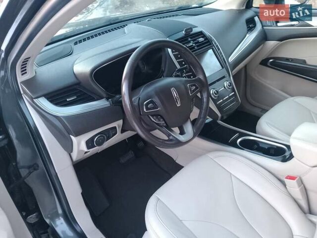 Сірий Лінкольн МКС, об'ємом двигуна 2 л та пробігом 117 тис. км за 17000 $, фото 22 на Automoto.ua