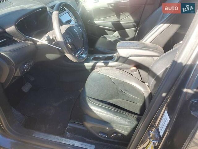 Сірий Лінкольн МКС, об'ємом двигуна 2 л та пробігом 128 тис. км за 2900 $, фото 6 на Automoto.ua